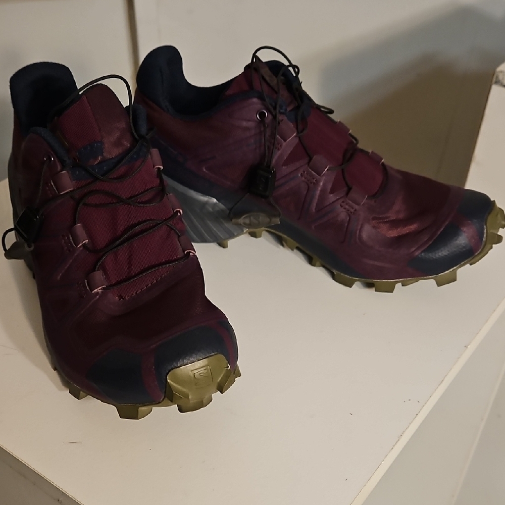 Soloman Women Burgundy Trail Running Shoes